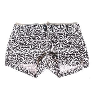 American Eagle Zig-Zag Pattern Shorts